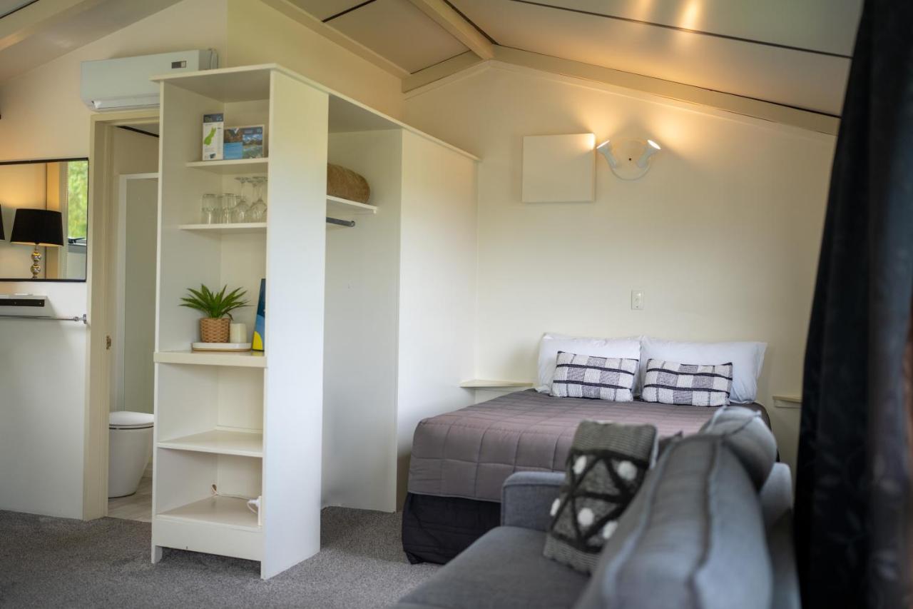Akaroa Top 10 Holiday Park Exterior photo
